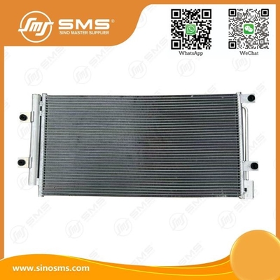 Condensatore di aria condizionata 712W61942-0642 HOWO Parti di autocarri